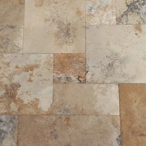 NERO sendintas/nuskaldytais kraštais — natūralus akmuo